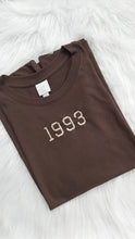 Afbeelding in Gallery-weergave laden, Jaartal T-shirt