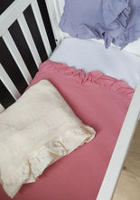 Afbeelding in Gallery-weergave laden, Ruffle deken